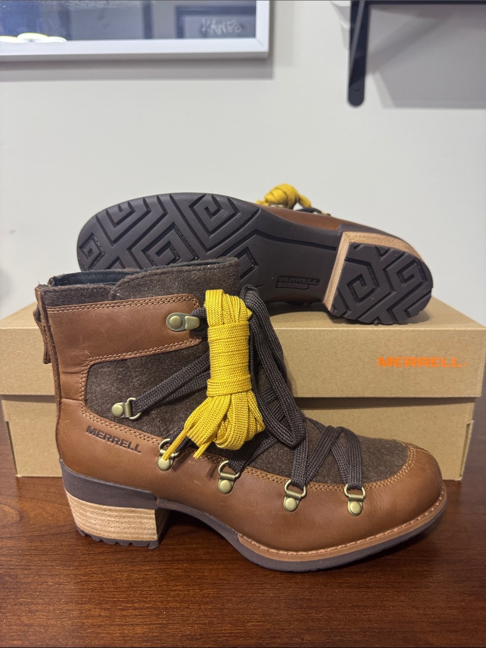 Merrell Shiloh II Warm J004418 Oak Women’s Boots (New)